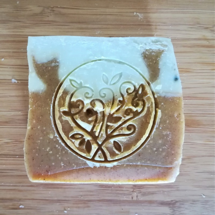 Savon exfoliant chanvre/carotte - Fan de carottes - 100g