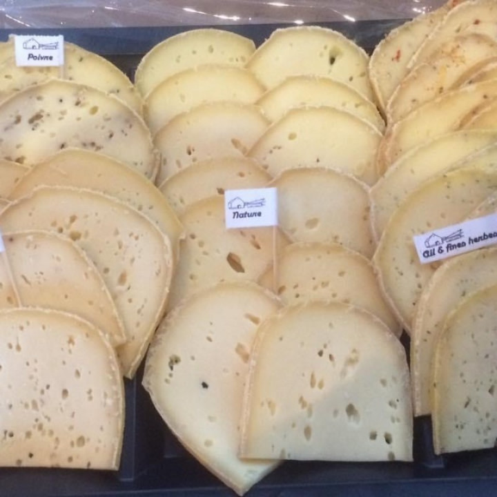 Assortiment de fromage épicés pour la raclette (6 personnes)