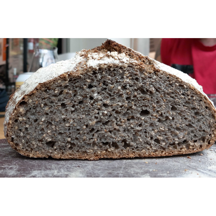 Pain au nigelle et graines de sésame 650g