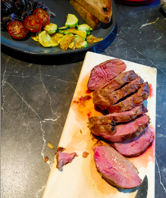 Magret de canard, sauce aux figues